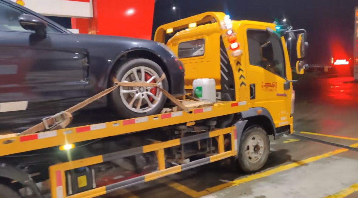 柯桥区行车途中遇到突发状况该如何呼叫道路救援？